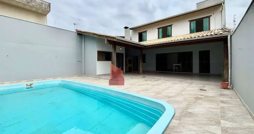 Locação: casa de 250m², com 4 dormitórios e piscina - são joão, itajaí/sc