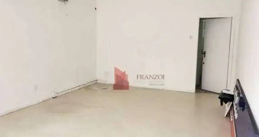 Locação- sala comercial térrea no centro de itajaí/sc com 50m²