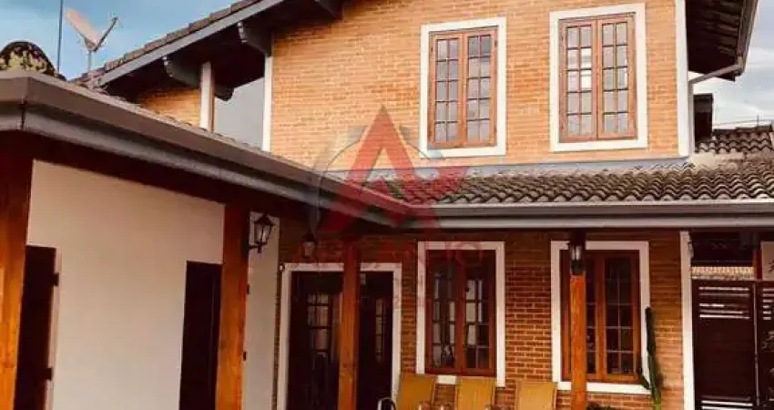 Casa espaçosa e arejada , a venda no centro de Ubatuba - SP
