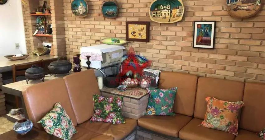 pSOBRADO A VENDA COM 02 DORMITÓRIOS NO LÁZARO - UBATUBA - SP/p