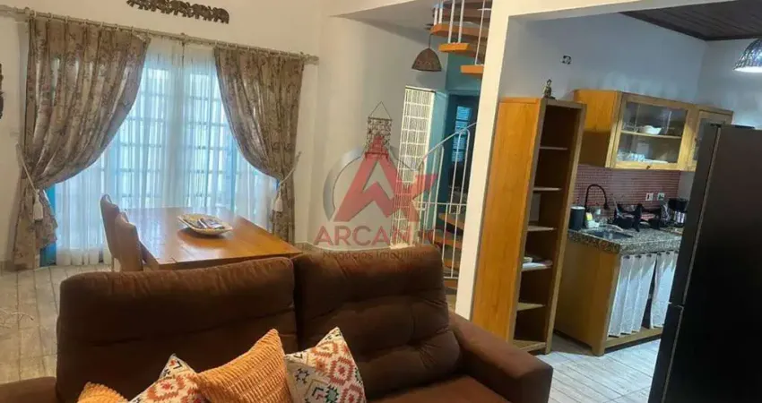 pSobrado 02 quartos, Salas amplas . Localizado no bairro Itaguá ./p