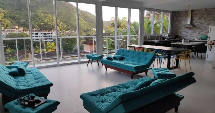 Casa à venda no bairro Enseada em Ubatuba/SP