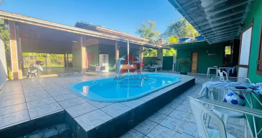 CASA A VENDA NA PRAIA DO ESTALEIRO PROXIMO AO MAR COM EDICULA NOS FUNDOS