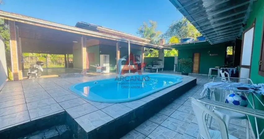 pCASA A VENDA NA PRAIA DO ESTALEIRO PROXIMO AO MAR COM EDICULA NOS FUNDOS/p