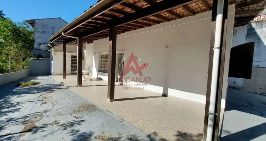 Casa 3 dormitórios no Centro de Ubatuba