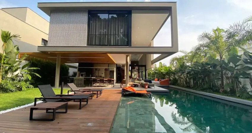 Casa à venda no bairro Riviera em Bertioga/SP