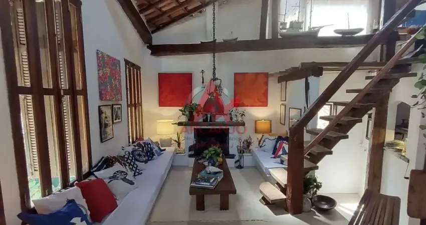 CASA A VENDA COM VISTA MAR , NA VILA DE PICINGUABA - UBATUBA - SP