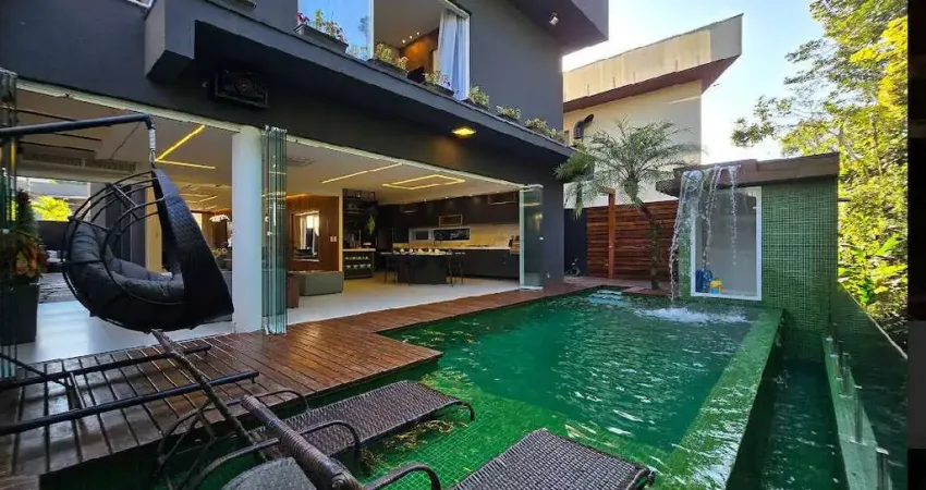 Casa à venda no bairro Riviera em Bertioga/SP