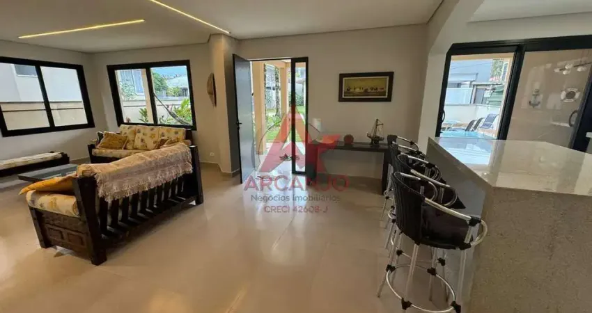 CASA A VENDA EM CONDOMINIO FECHADO NA PRAIA DA LAGOINHA COM 07 SUITES PROXIMO AO MAR