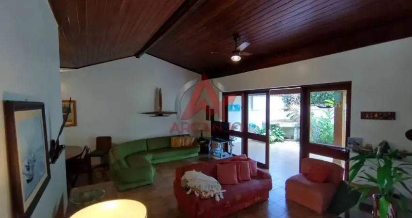 VENDA SOBRADO EM CONDOMÍNIO COM 05 QUARTOS NA PRAIA DO TENÓRIO EM UBATUBA/SP.