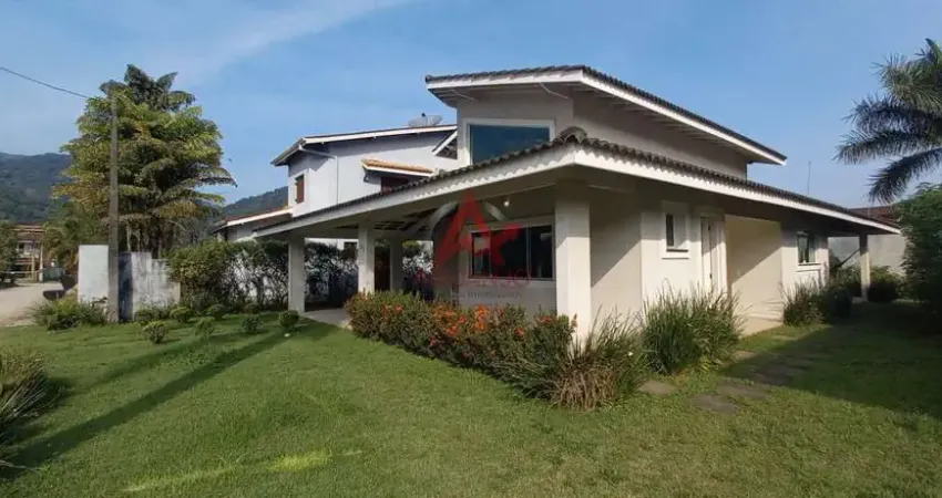 Country Club - Casa à venda no bairro Horto Florestal em Ubatuba/SP