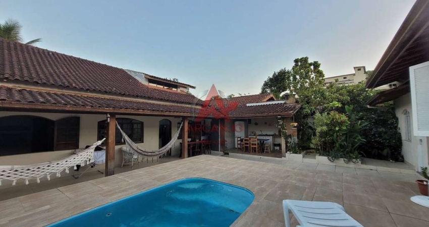 Casa com 5 quartos para alugar em Itaguá, Ubatuba 