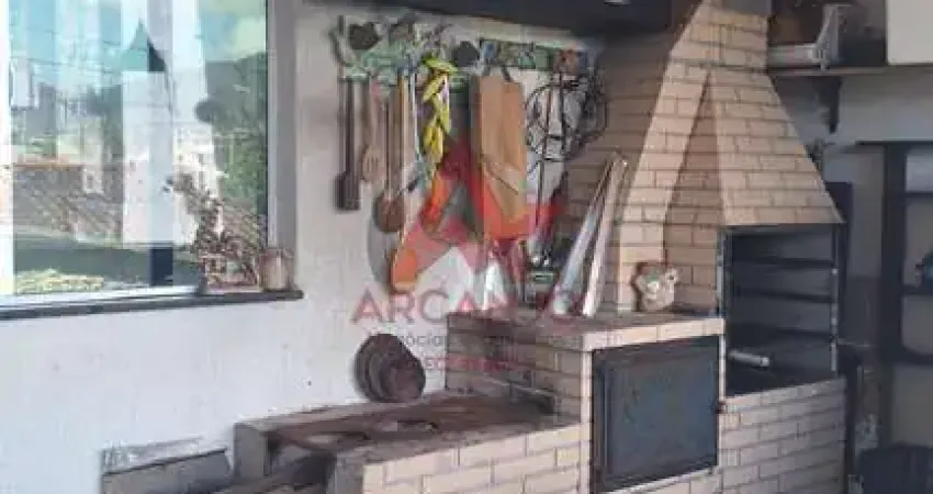 Casa Sobrado locação definitiva  02 quartos , 02 banheiros