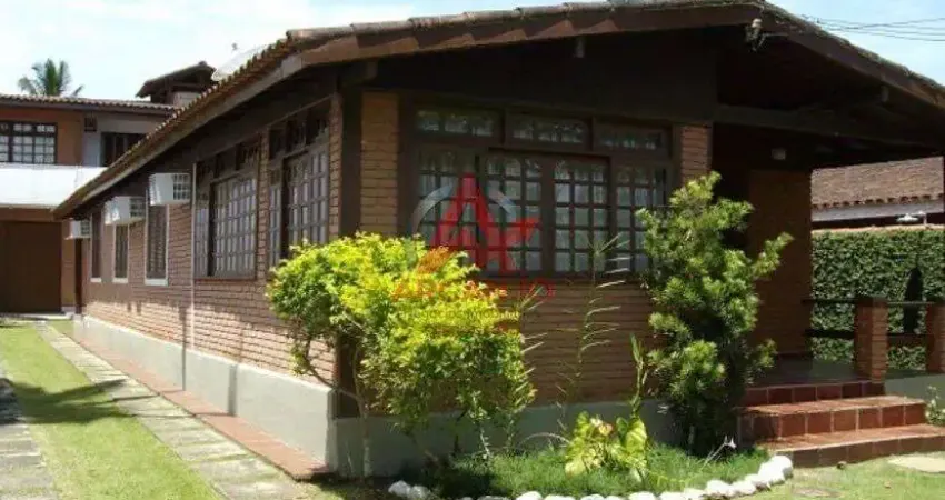 Casa a venda em condominio fechado na praia da lagoinha com 06 dormitorios