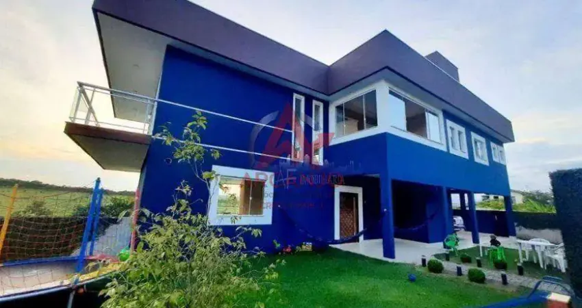 pChácara Exclusiva de Alto Padrão em Taubaté - 3 Pavimentos à Venda/p