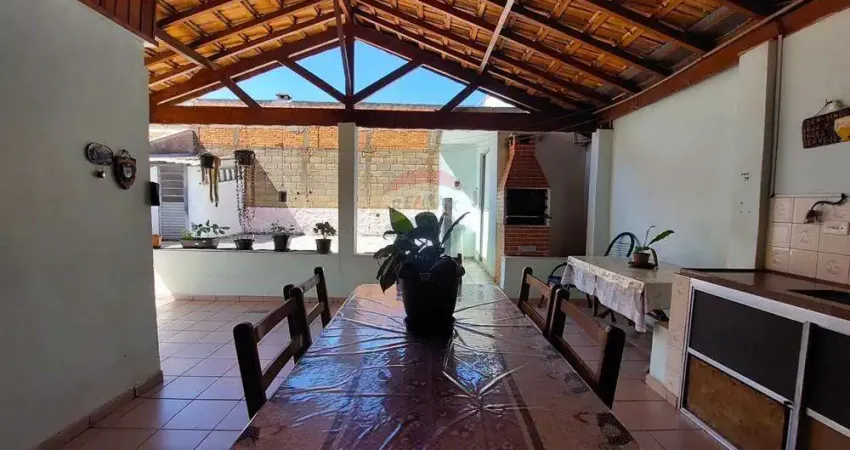 Casa à venda no bairro cidade nova, com 3 quartos, 250m² de terreno