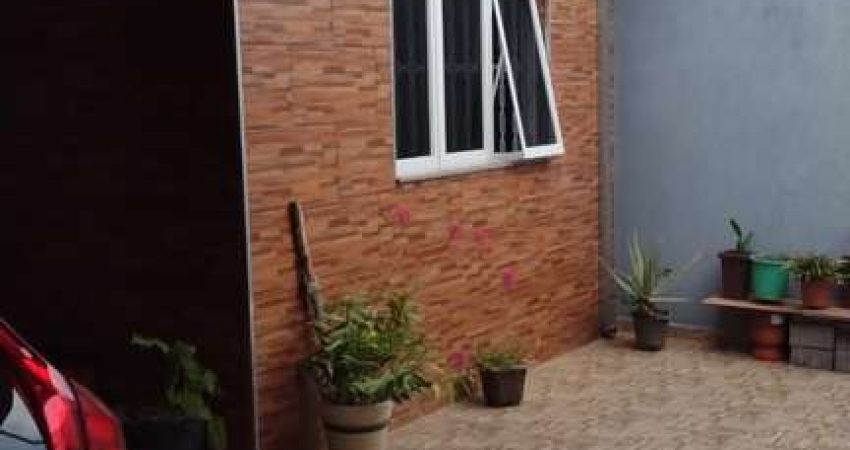 Casa Padrão à Venda em Salto/SP