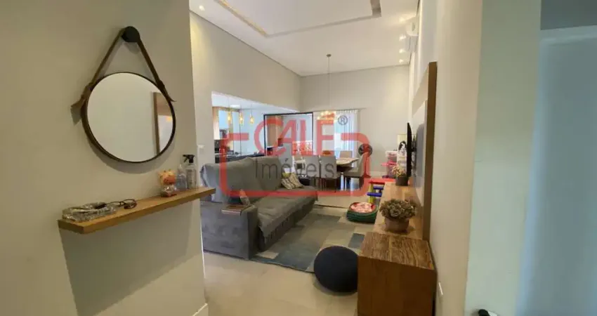 Casa térrea de alto padrão no condomínio portal dos bandeirantes – salto/sp | 3 suítes, piscina e espaço gourmet integrado