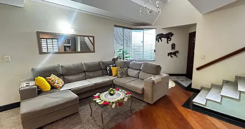 Casa com 4 quartos à venda na Rua João Ramalho, 426, Sabará I, Londrina