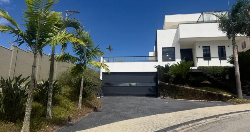 Sobrado dos sonhos no condomínio residencial jaguary – urbanova