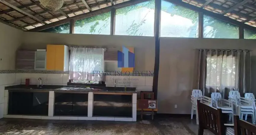 Casa para Venda em Pinheiral, Chalé, 2 dormitórios, 1 suíte, 2 banheiros, 10 vagas