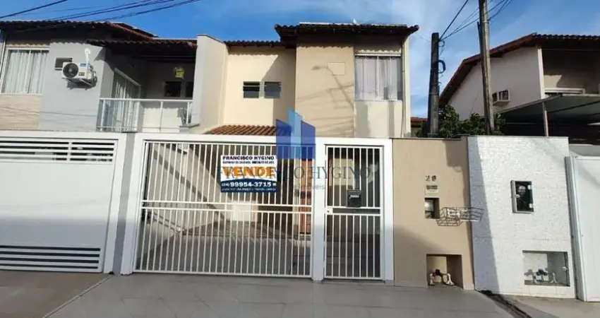 Casa para Venda em Volta Redonda, Morada da Colina, 3 dormitórios, 1 suíte, 3 banheiros, 1 vaga