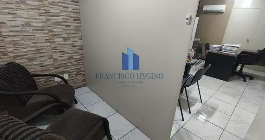 Sala Comercial para Venda em Volta Redonda, Centro, 1 banheiro