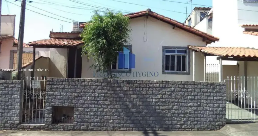 Casa para venda em volta redonda, monte castelo, 2 dormitórios, 1 banheiro, 1 vaga