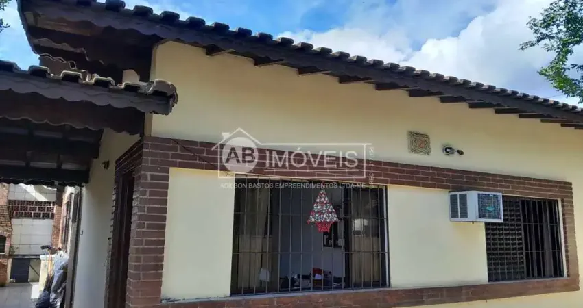 Casa com 4 quartos, São Jorge, Santos - R$ 450 mil, Cod: 5025