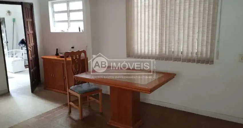 Sobrado com 4 quartos, Vila Valença, São Vicente - R$ 1.38 mi, Cod: 5072