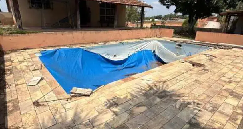 Chácara para Venda em Mairinque, 2 dormitórios, 1 banheiro
