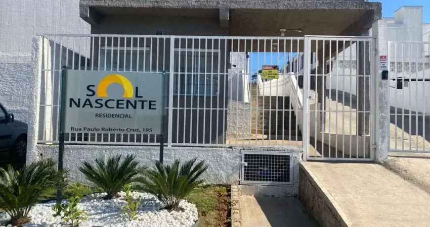 Sobrado em Condomínio para Venda em Mairinque, São Roque Country Club I, 2 dormitórios, 2 banheiros, 1 vaga