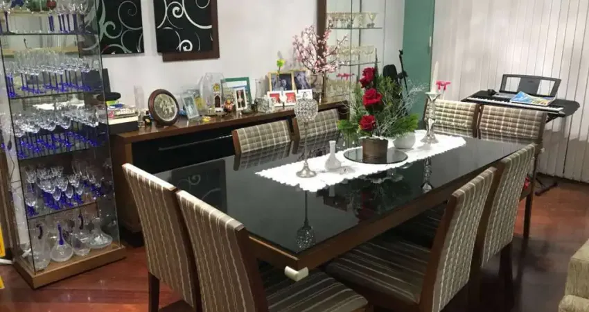 Casa com 4 quartos para alugar na Rua Cláudio Rossi, 258, Jardim da Glória, São Paulo