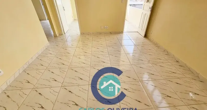 Amplo apartamento 2 quartos e dependência de emprega próximo ao mercadão RJ