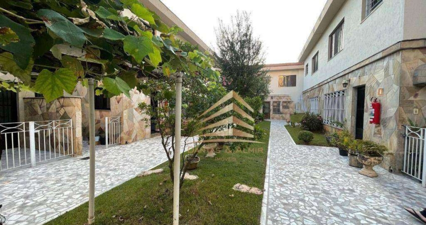 Sobrado com 4 dormitórios à venda por R$ 880.000,00 - Vila Tijuco - Guarulhos/SP