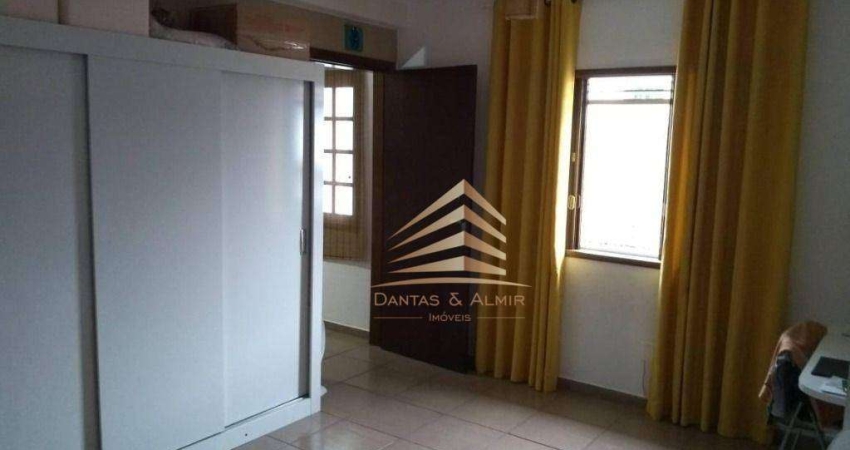 Excelente casa térrea com edícula, com 4 dormitórios à venda por R$ 720.000 - Jardim Nova Taboão - Guarulhos/SP