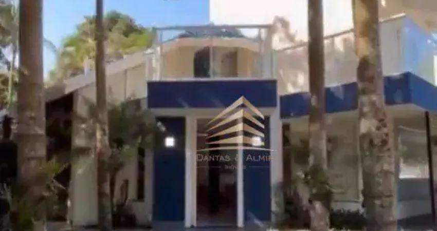 Belíssimo Sobrado com 4 dormitórios, piscina  e área gourmet à venda, 180 m² por R$ 6.000.000 - Riviera de São Lourenço - Bertioga/SP