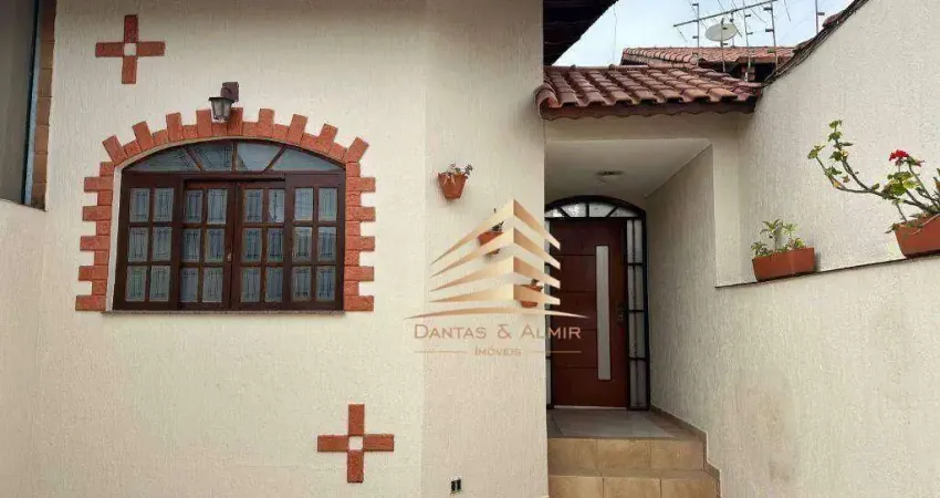 Sobrado no parque renato maia, com área gourmet, com 3 dormitórios sendo 1 com suíte