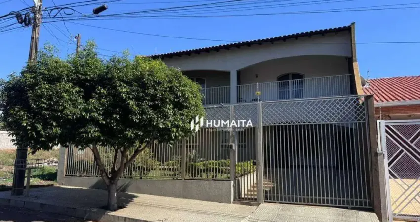 Sobrado com 4 dormitórios à venda, 248 m² por R$ 1.200.000 - Jardim Tókio - Londrina/PR
