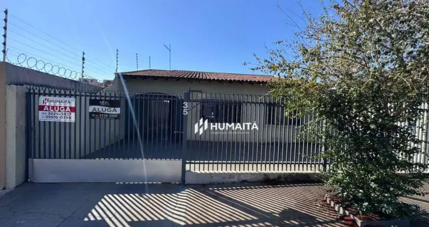Casa com 3 dormitórios para alugar, 230 m² por R$ 3.000,00/mês - Interlagos - Londrina/PR
