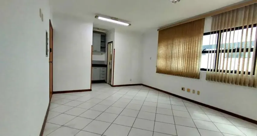 Aluguel de sala comercial na aparecida, santos-sp: 1 sala, 1 banheiro, 1 vaga de garagem, 45m². venha conferir!