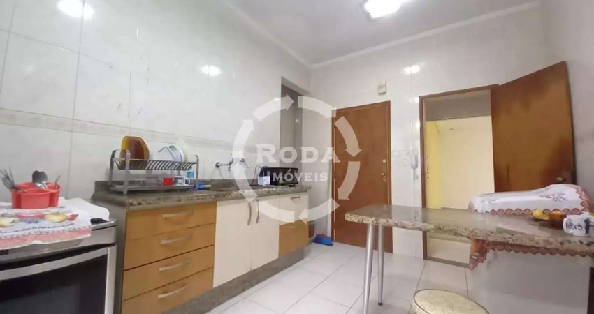Apartamento à venda em Santos-SP: 3 quartos, 3 salas, 2 banheiros, 1 vaga, 130m² no bairro José Menino!