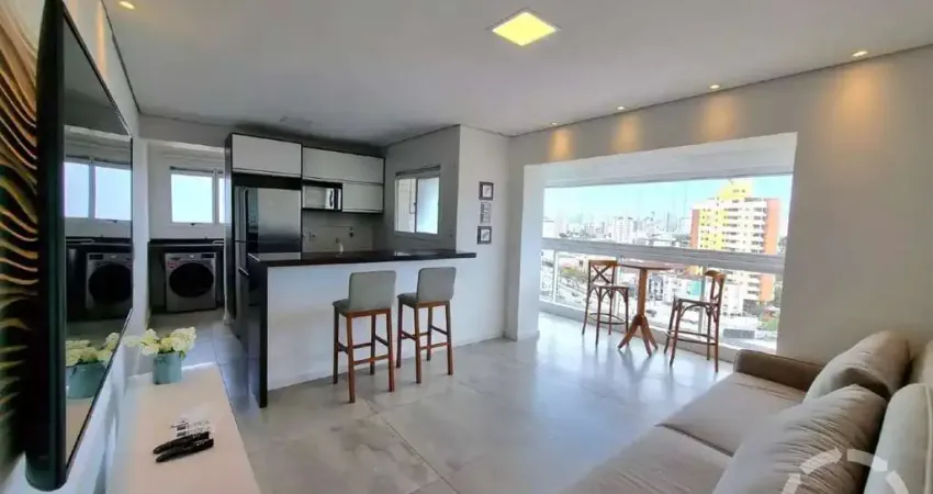 Apartamento para locação no Embaré, Santos-SP: 1 quarto, 1 suíte, 2 salas, 2 banheiros, 1 vaga, 56m²