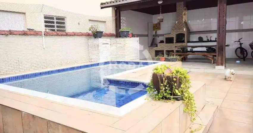 Casa de luxo à venda em santos-sp na ponta da praia: 3 quartos, 1 suíte, 3 salas, 5 banheiros, 3 vagas de garagem, 270m² de área