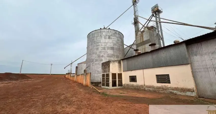 Fazenda de 690 alqueires à venda em Itaberá-SP: Terra roxa, irrigação, estrutura completa!