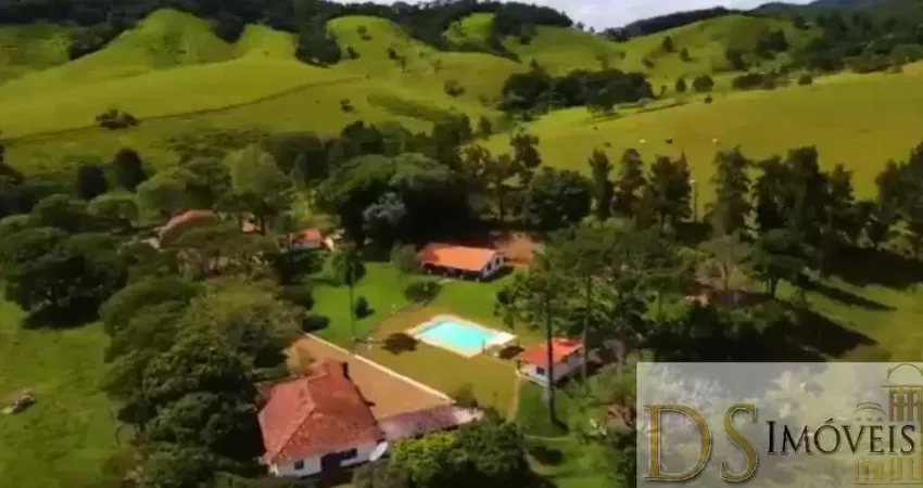 Fazenda Pecuária de 1.067 alqueires em São José dos Campos/SP com estrutura completa para pecuária!