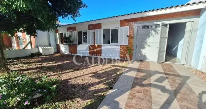 Casa com anexo proximo ao centrinho de nova tramandai, a apenas 9 quadras do mar!!