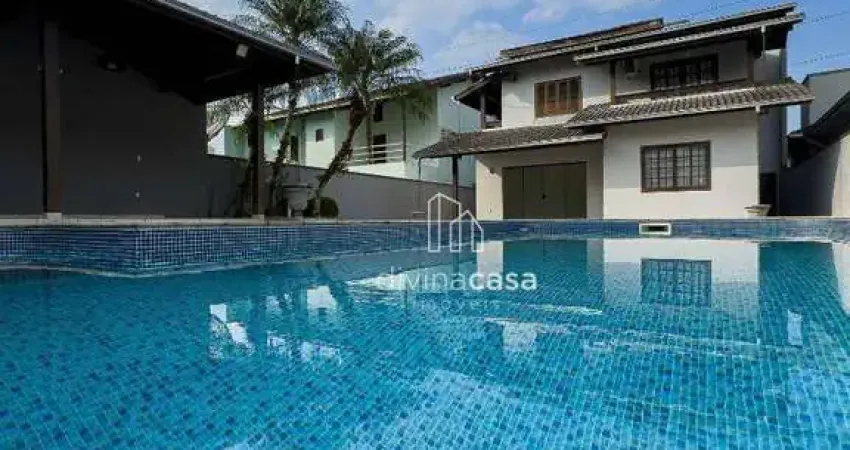 Casa com 5 dormitórios à venda, 350 m² por R$ 1.570.000,00 - Barra do Rio Cerro - Jaraguá do Sul/SC