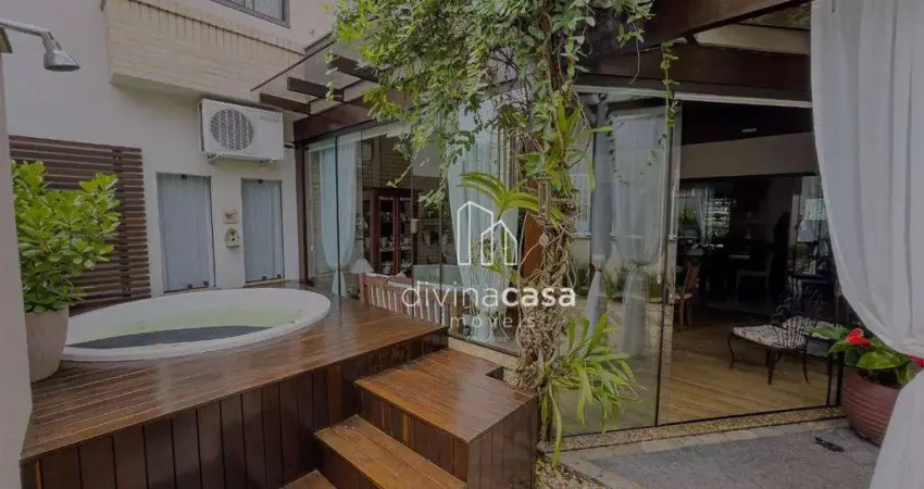 Casa com 3 dormitórios à venda, 259 m² por R$ 2.230.000,00 - Chico de Paulo - Jaraguá do Sul/SC