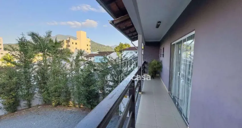 Casa com 3 dormitórios à venda, 305 m² por R$ 1.100.000,00 - Jaraguá Esquerdo - Jaraguá do Sul/SC